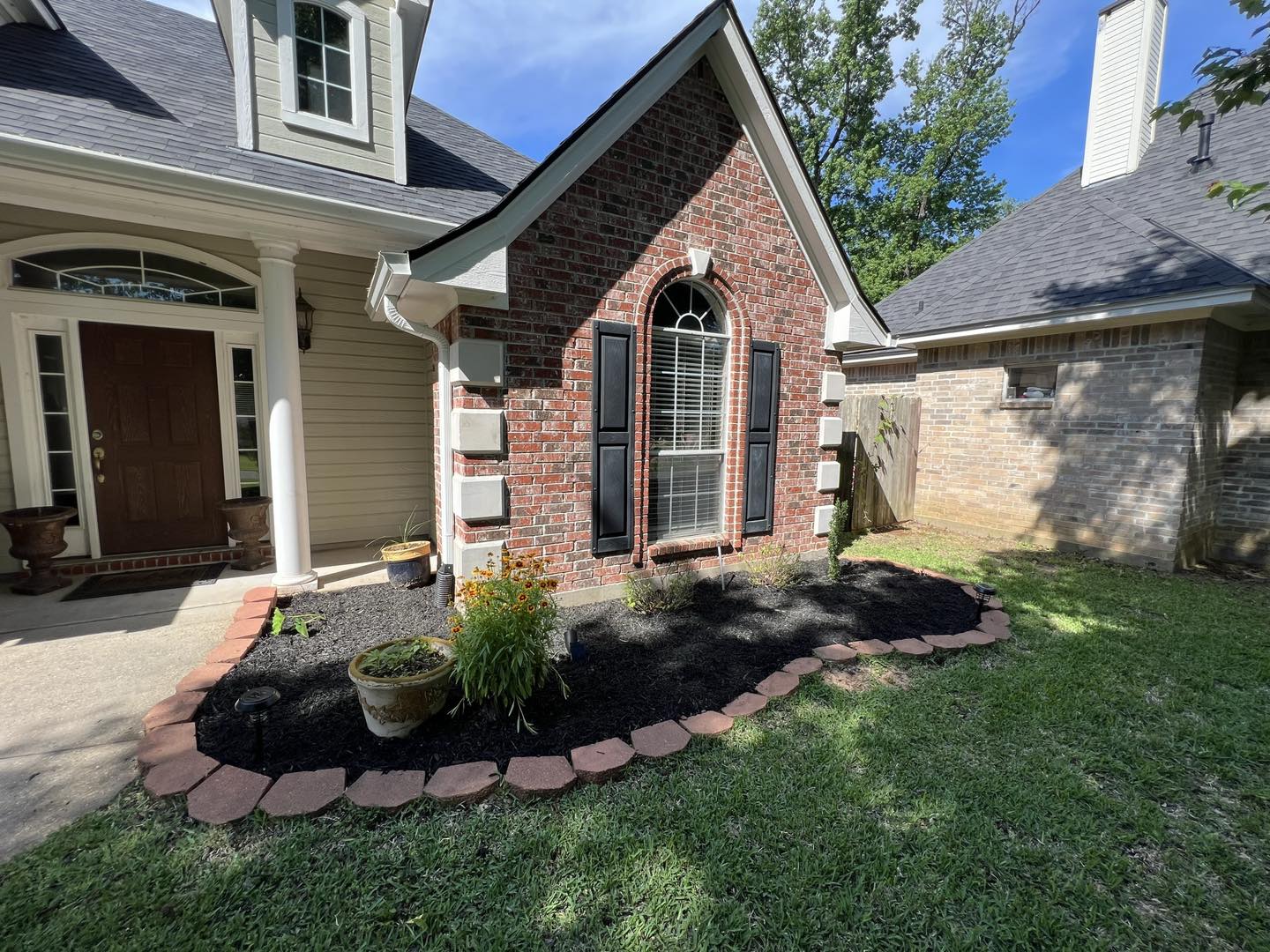 landscaping with mulch